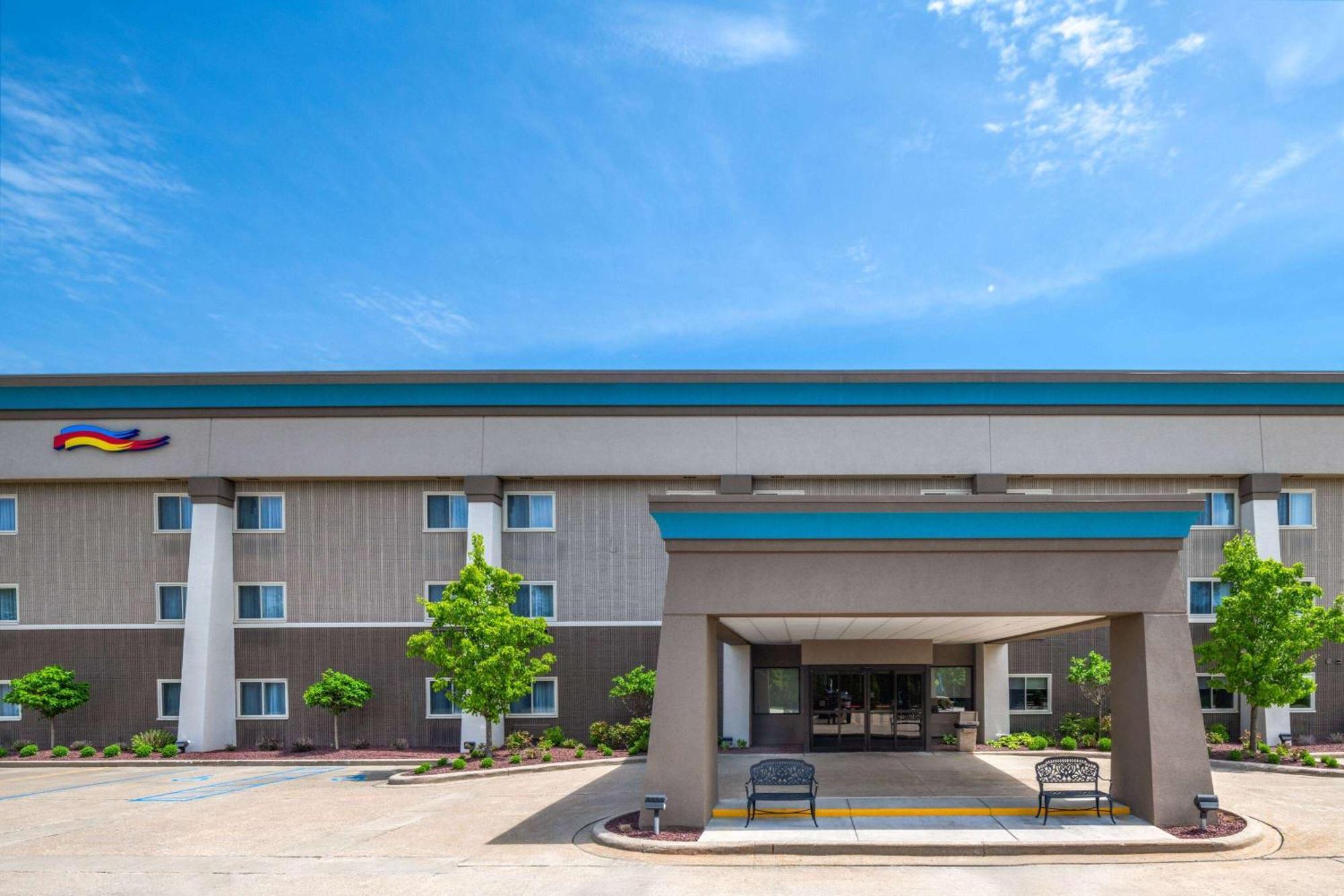 Baymont By Wyndham Mt. Pleasant Hotel Mount Pleasant Ngoại thất bức ảnh